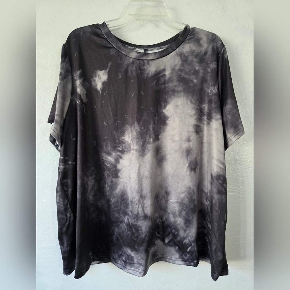 Shein Curve 2XL Black and Gray Top